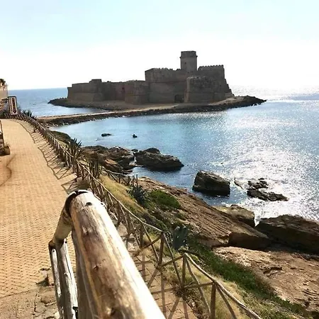 Intero alloggio, Villaggio Tucano-LeCastella, Kr Casa vacanze *